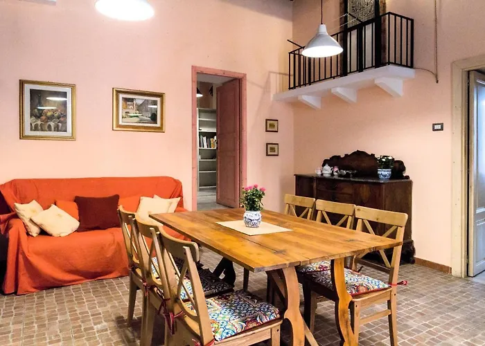 아파트 Al Palazzetto Di *