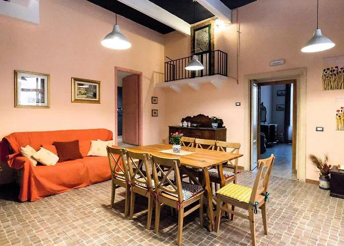 公寓 Al Palazzetto Di *