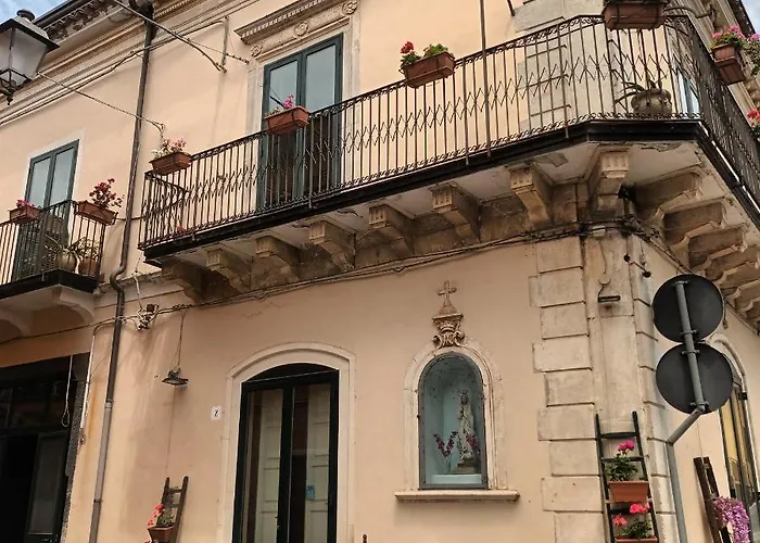 Al Palazzetto Di Apartment Milo