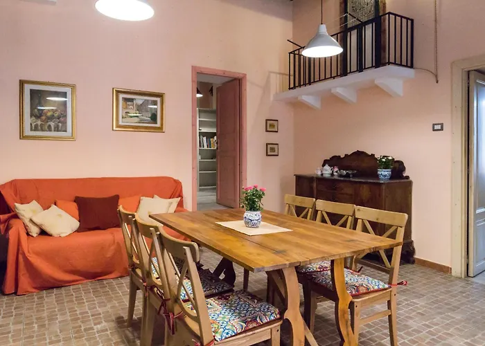 Al Palazzetto Di Apartment *